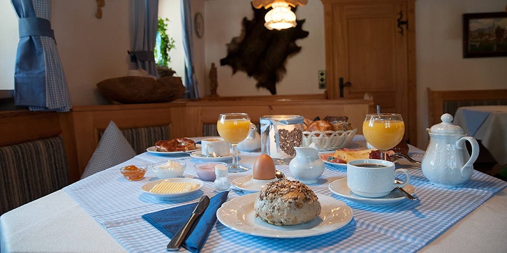 Gutfelder Hof - Frühstück und Aufenthaltsräume