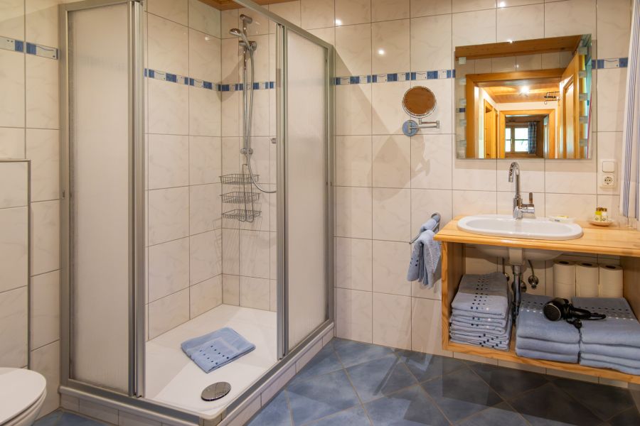 Badezimmer in Ferienwohnung in Rottach-Egern