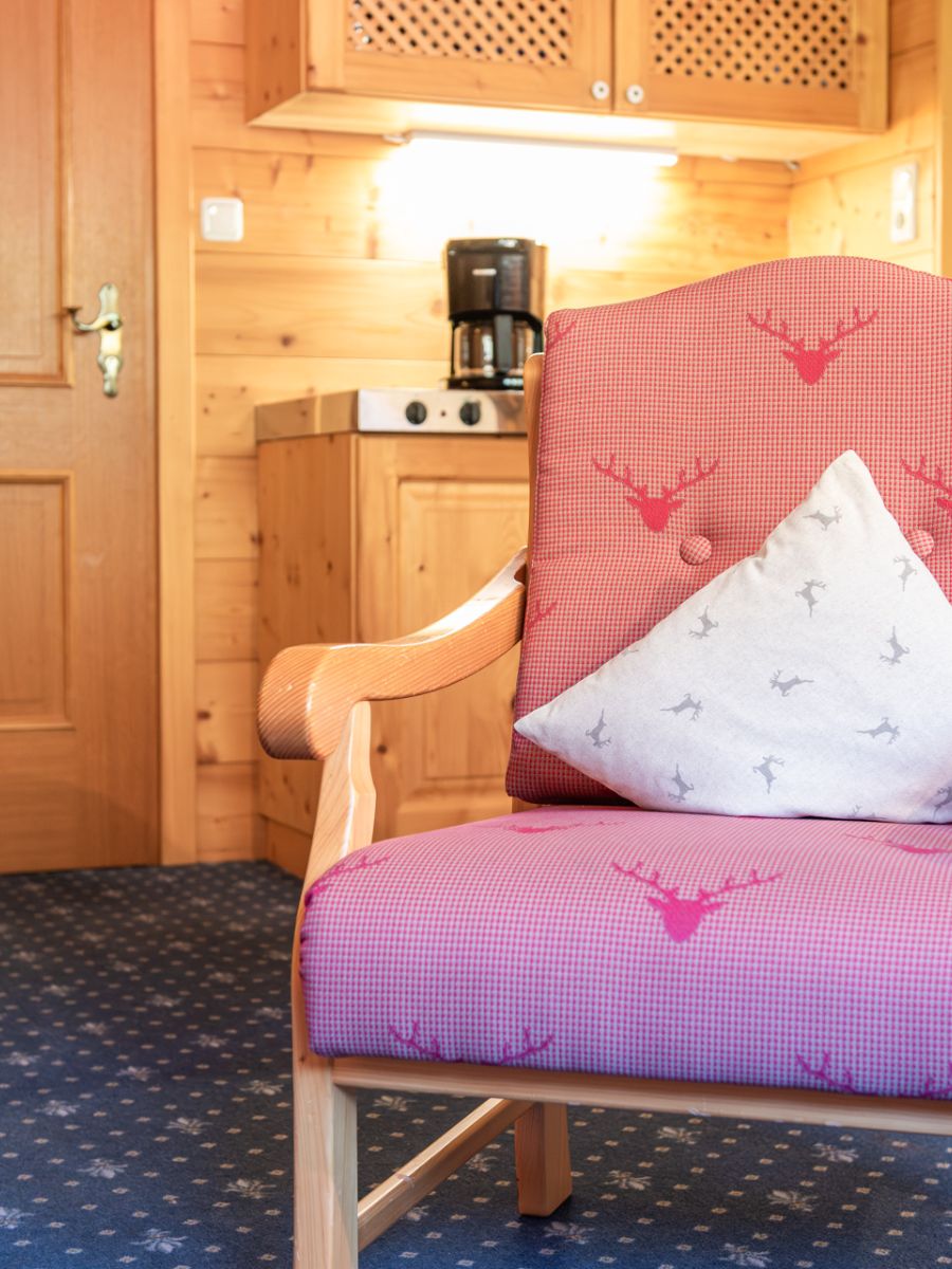 Sessel im Apparment am Tegernsee